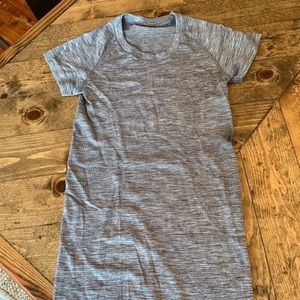 Lululemon Swiftly Tech Top Size 2